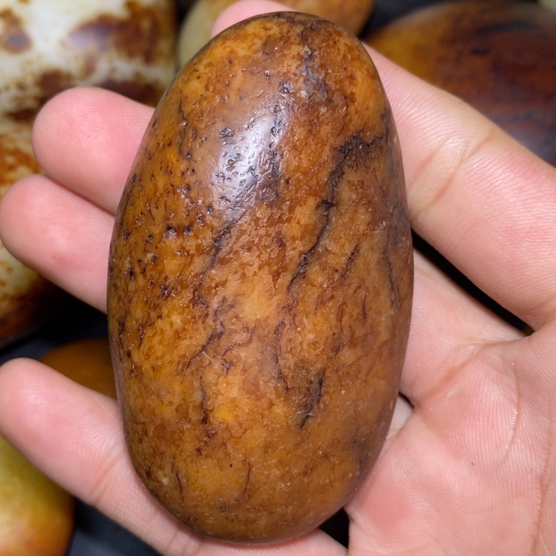 和田玉未镶嵌珠宝奇石