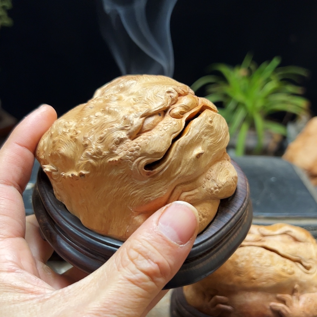 寒***绛荔枝木金蟾熏香成品香炉