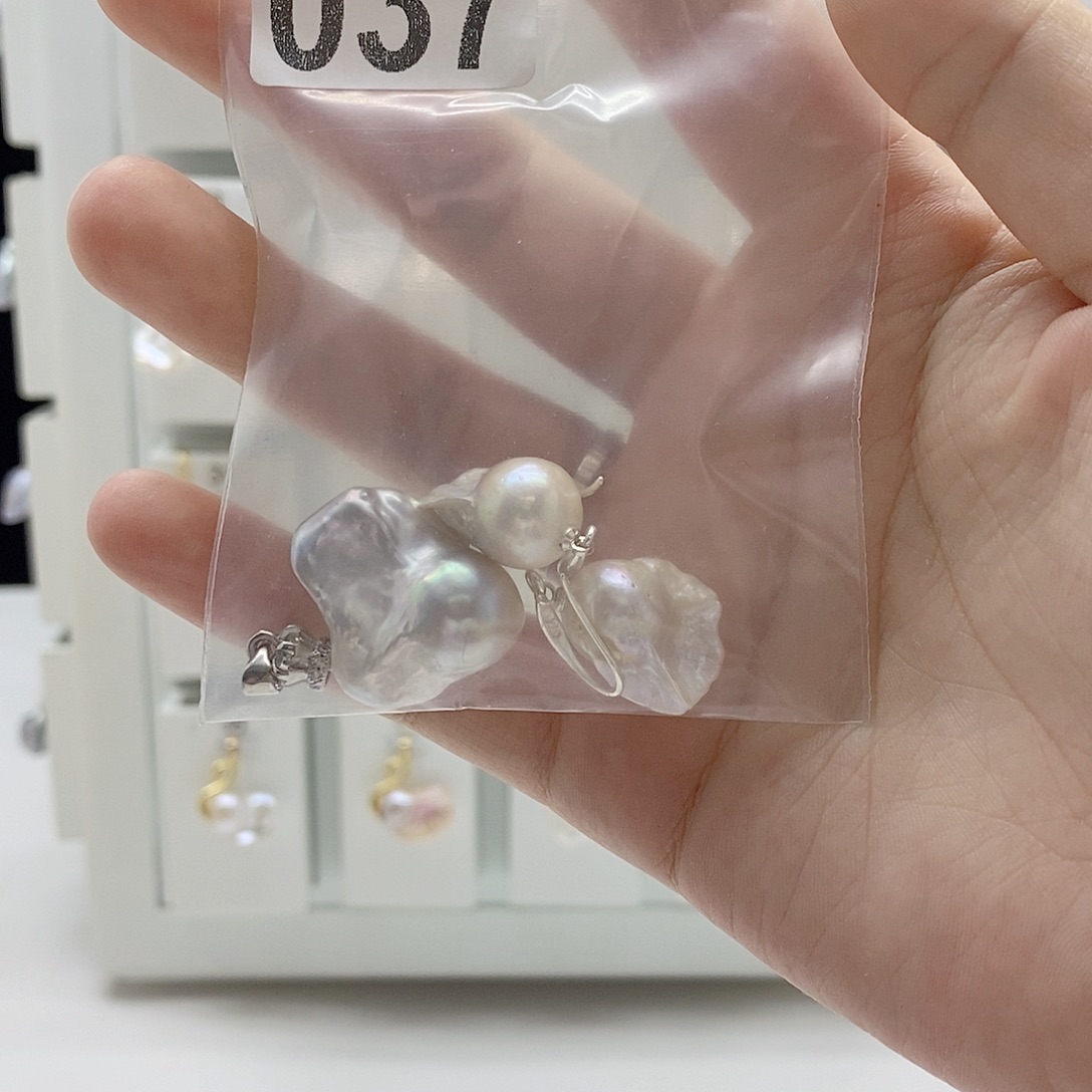 颈饰合金淡水珍珠