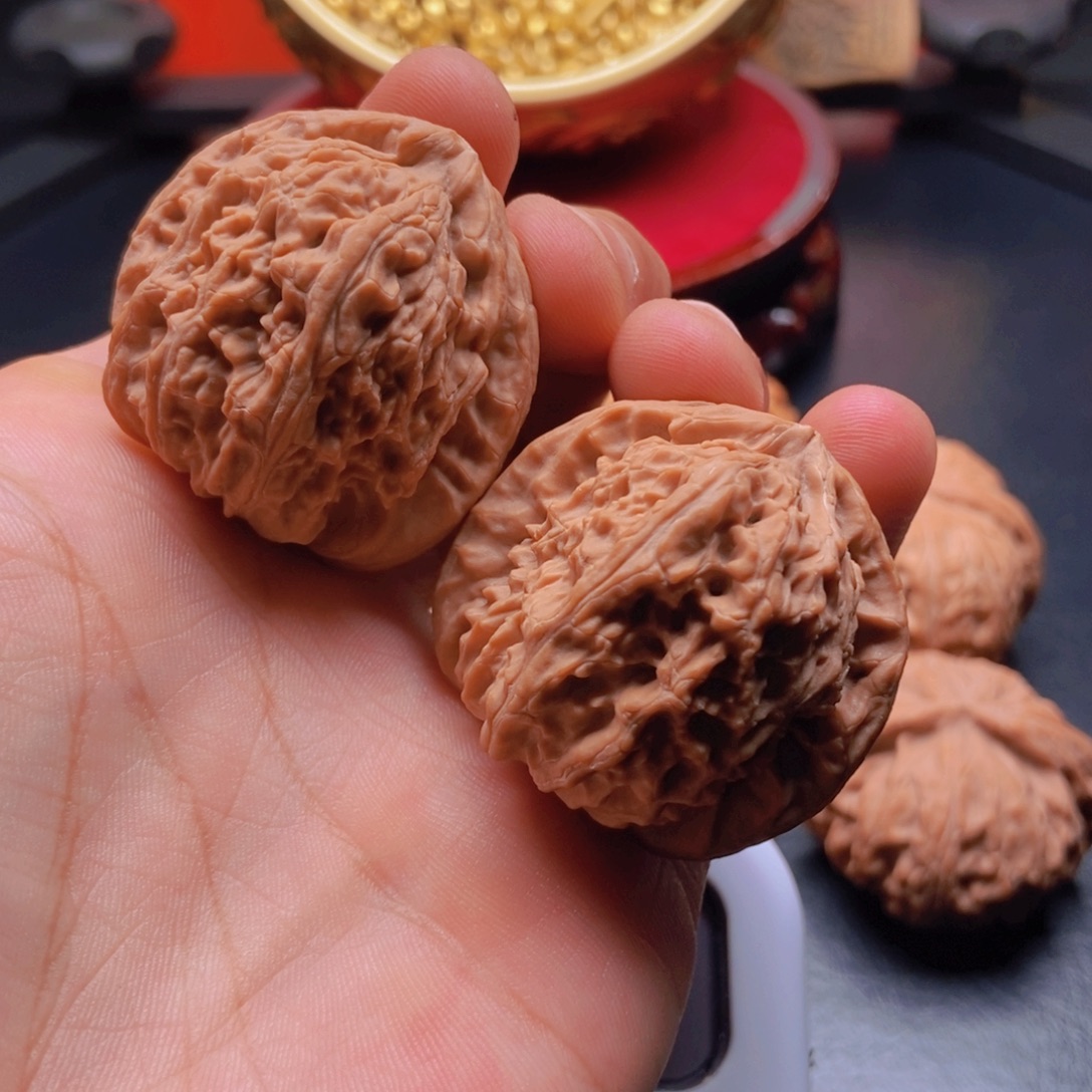 范***爷吊坠文玩核桃白狮子