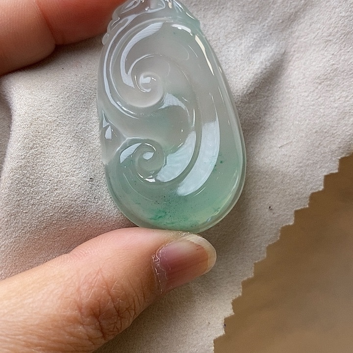 石英质玉挂件未镶嵌