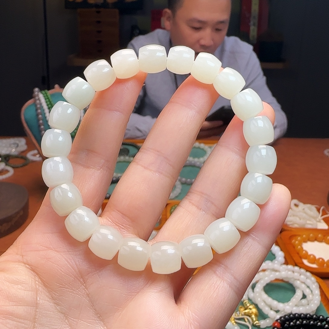 和田玉未镶嵌手链