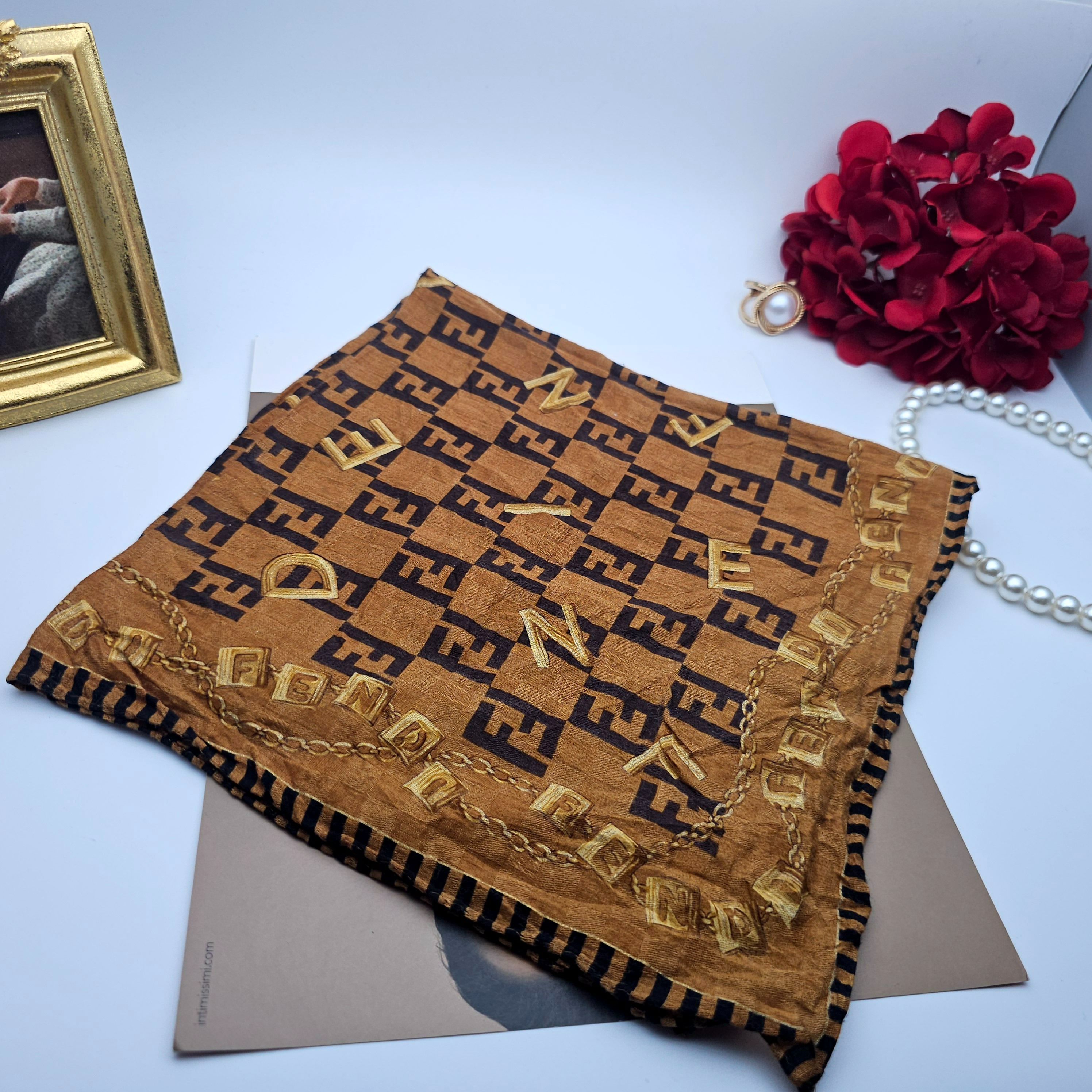 99新 FENDI/芬迪 海囤/芬迪/丝巾/yy06377