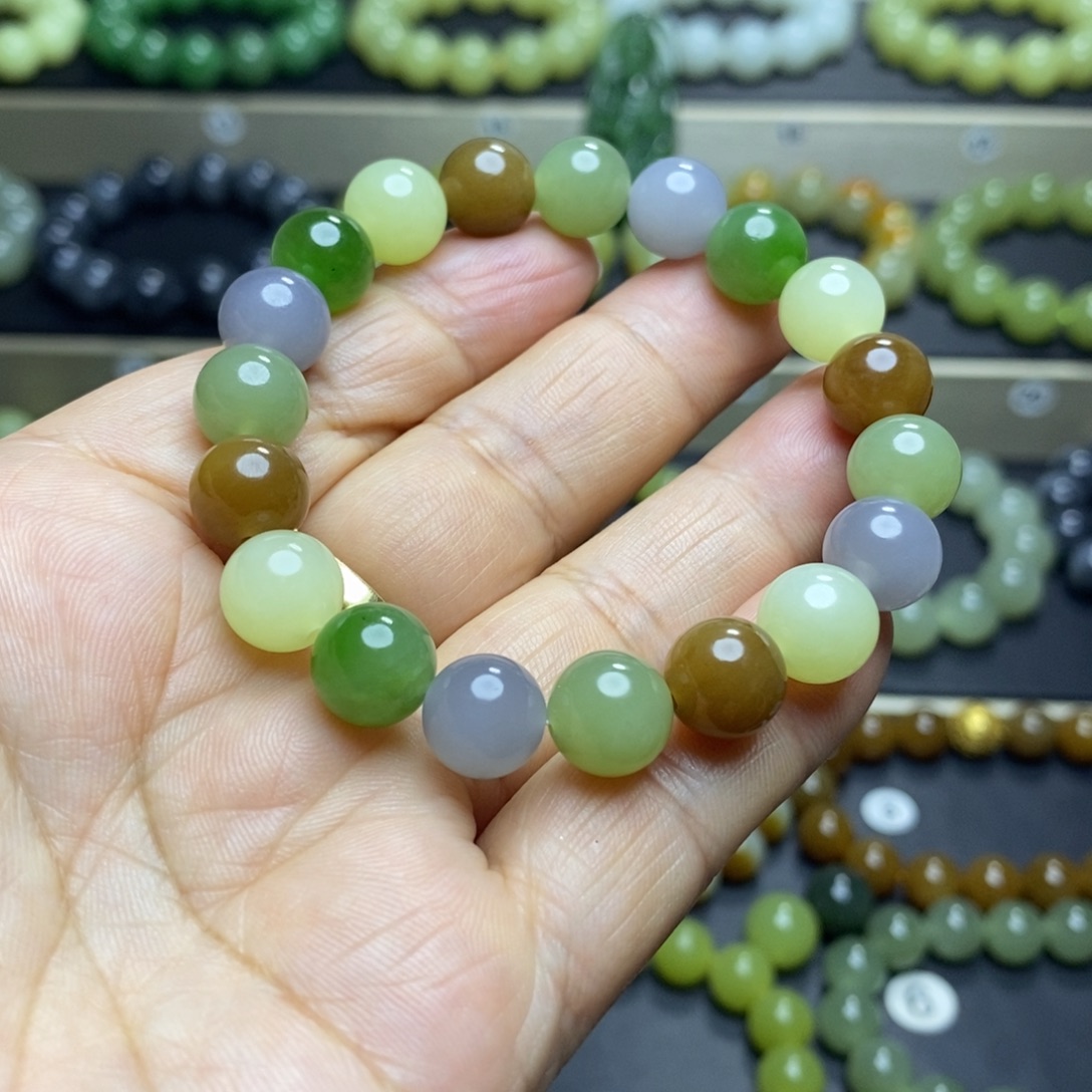 和田玉未镶嵌手串