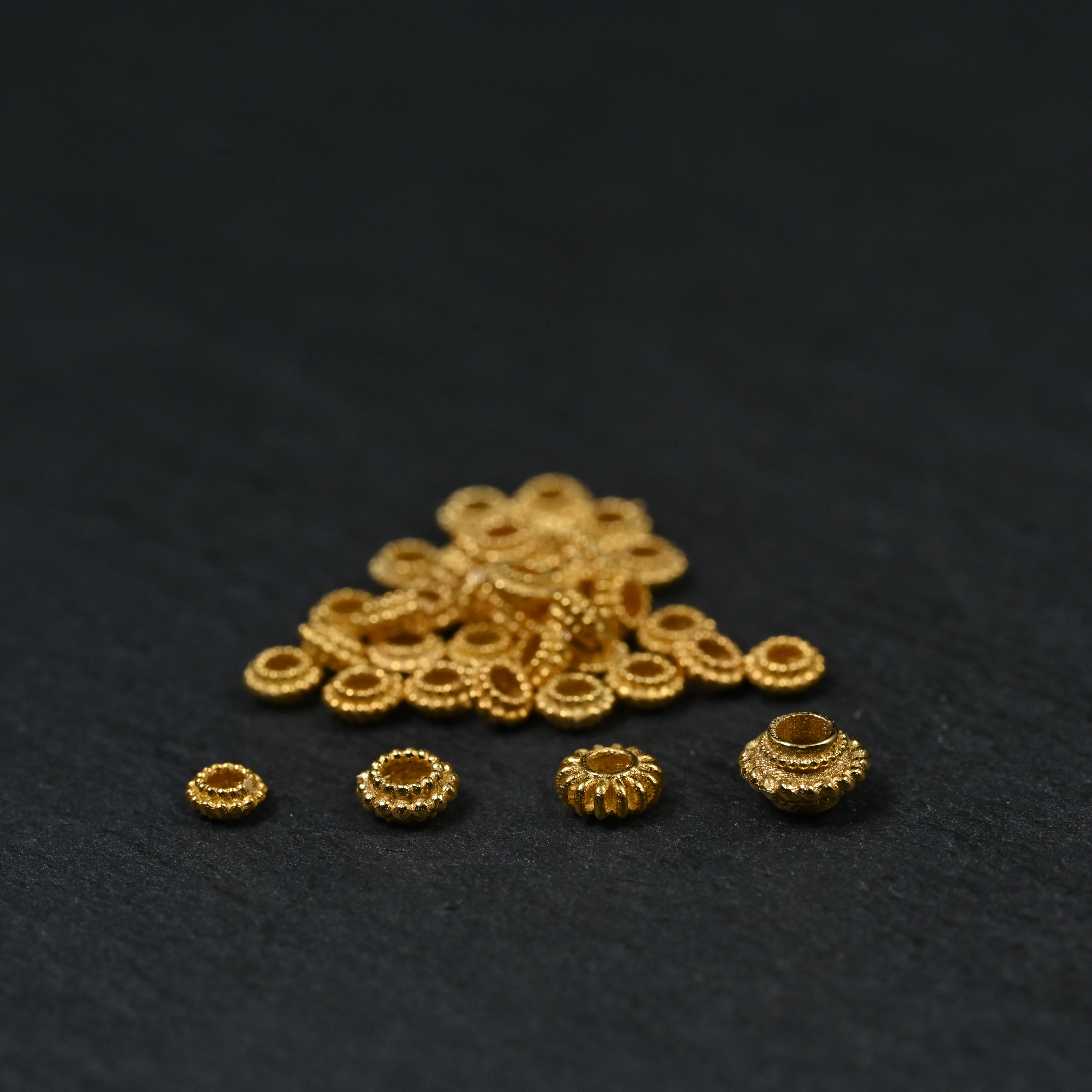 纯18K古法金配饰实心花片垫片约3mm3.5mm4.5mm