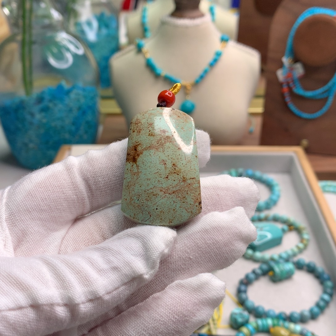 绿松石未镶嵌饰品