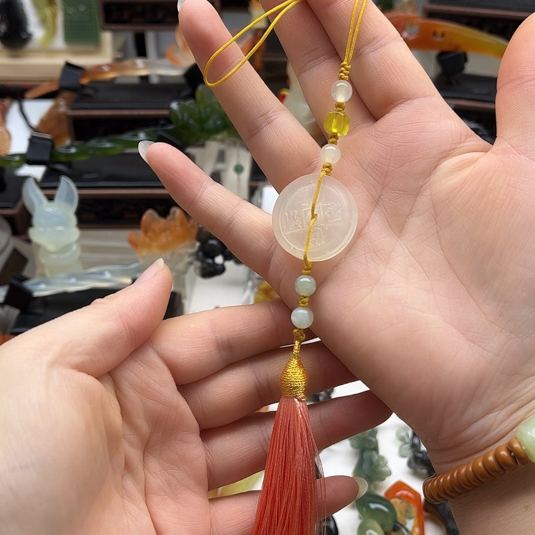 蛇纹石玉未镶嵌岫玉挂坠