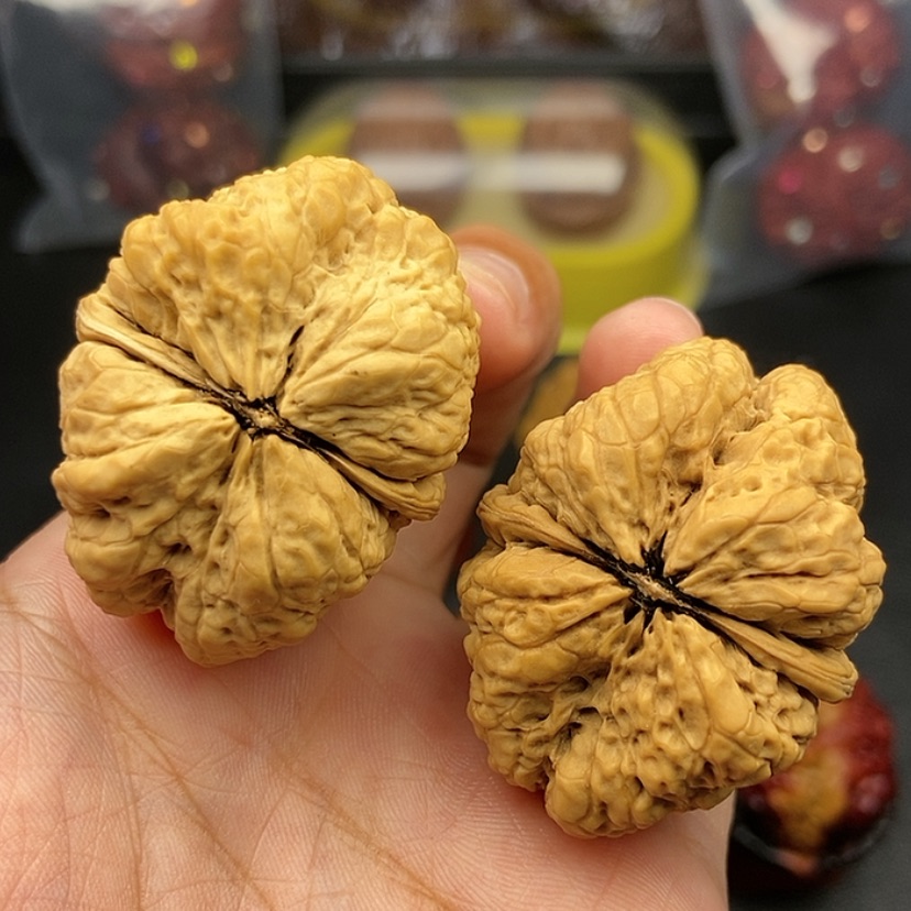 【闪购商品】把件文玩核桃41尺蝴蝶蟾