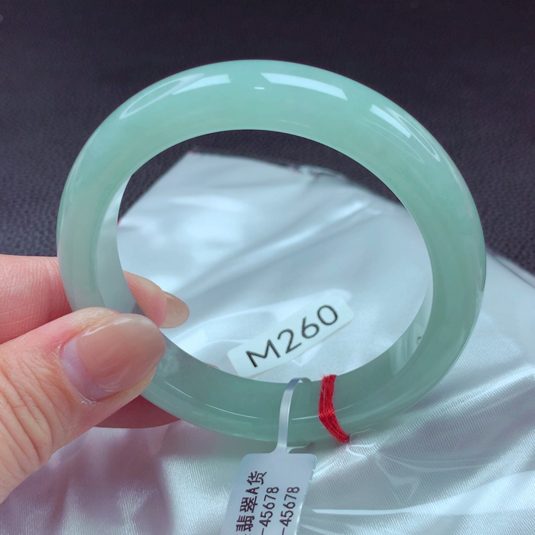 翡翠手镯未镶嵌手镯88