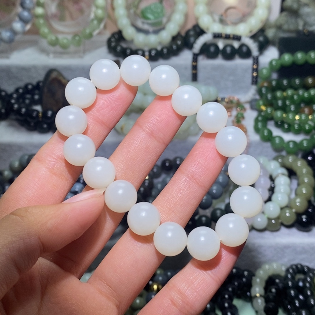 落***和田玉未镶嵌手链