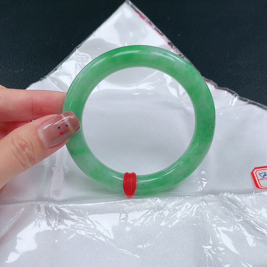 未镶嵌手镯翡翠707