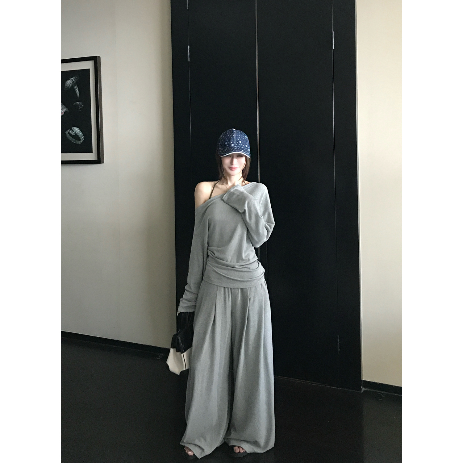 SKK7.23/20点 独宠香肩 羊毛复古高弹斜肩长袖T恤阔腿休闲裤套装