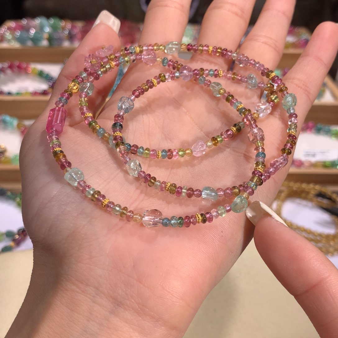 碧玺多样性发货一件未镶嵌