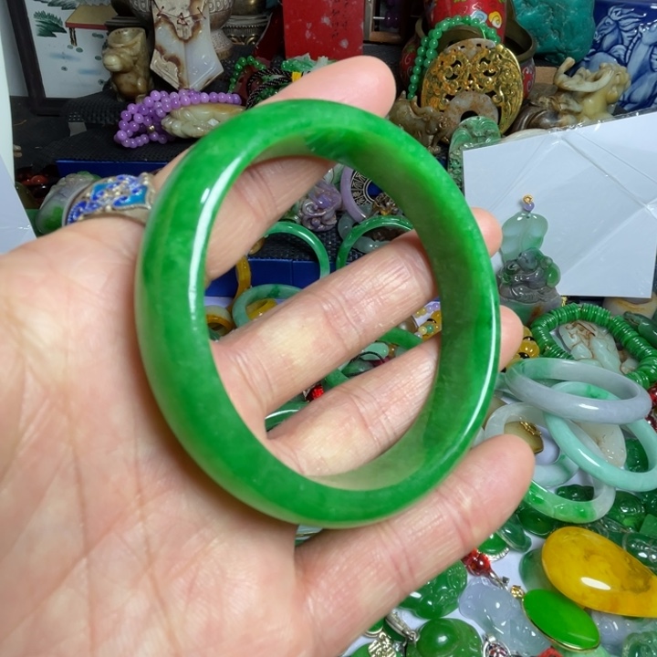 兰***东滴血莲花菩提把件