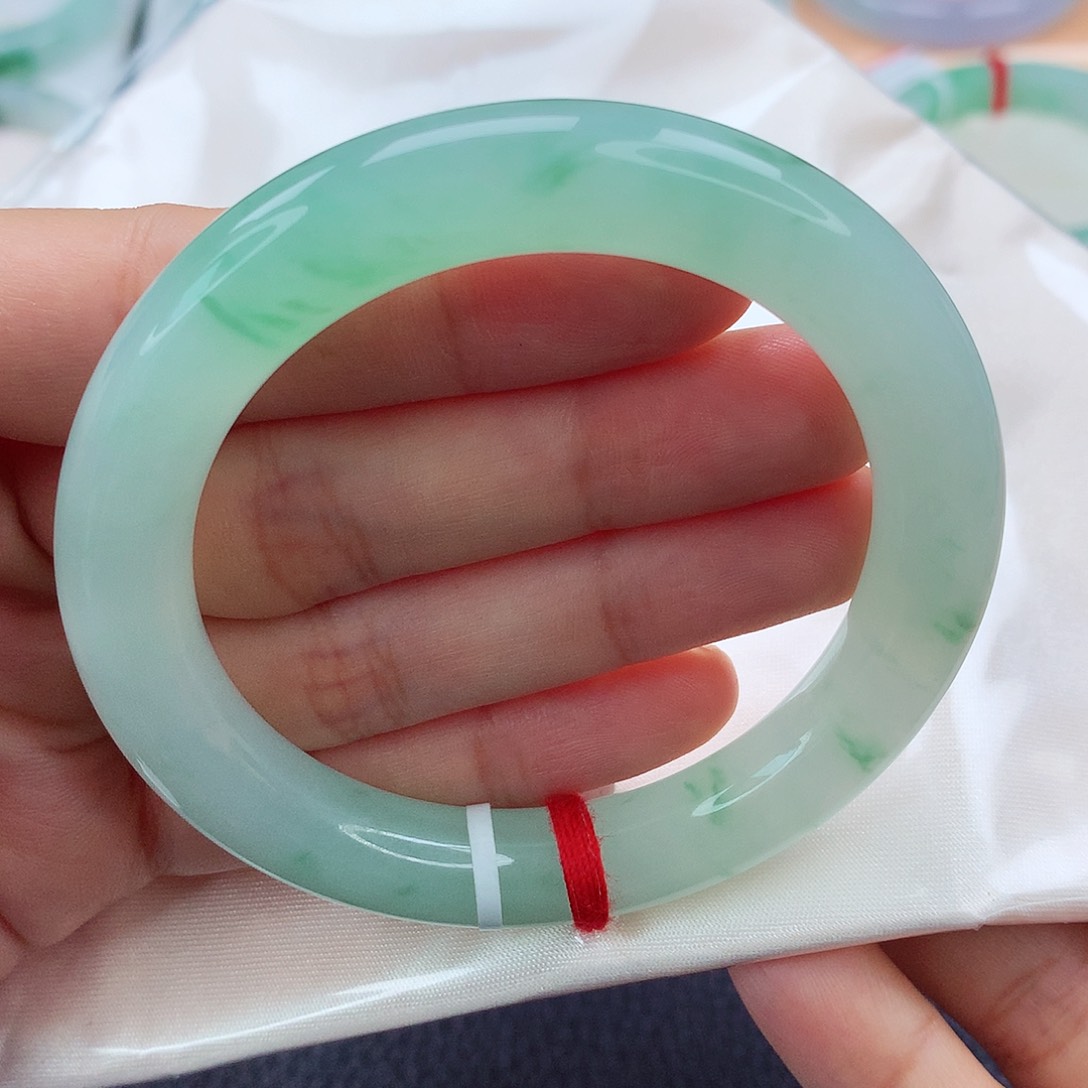 翡翠手镯未镶嵌52.6  清水出芙蓉