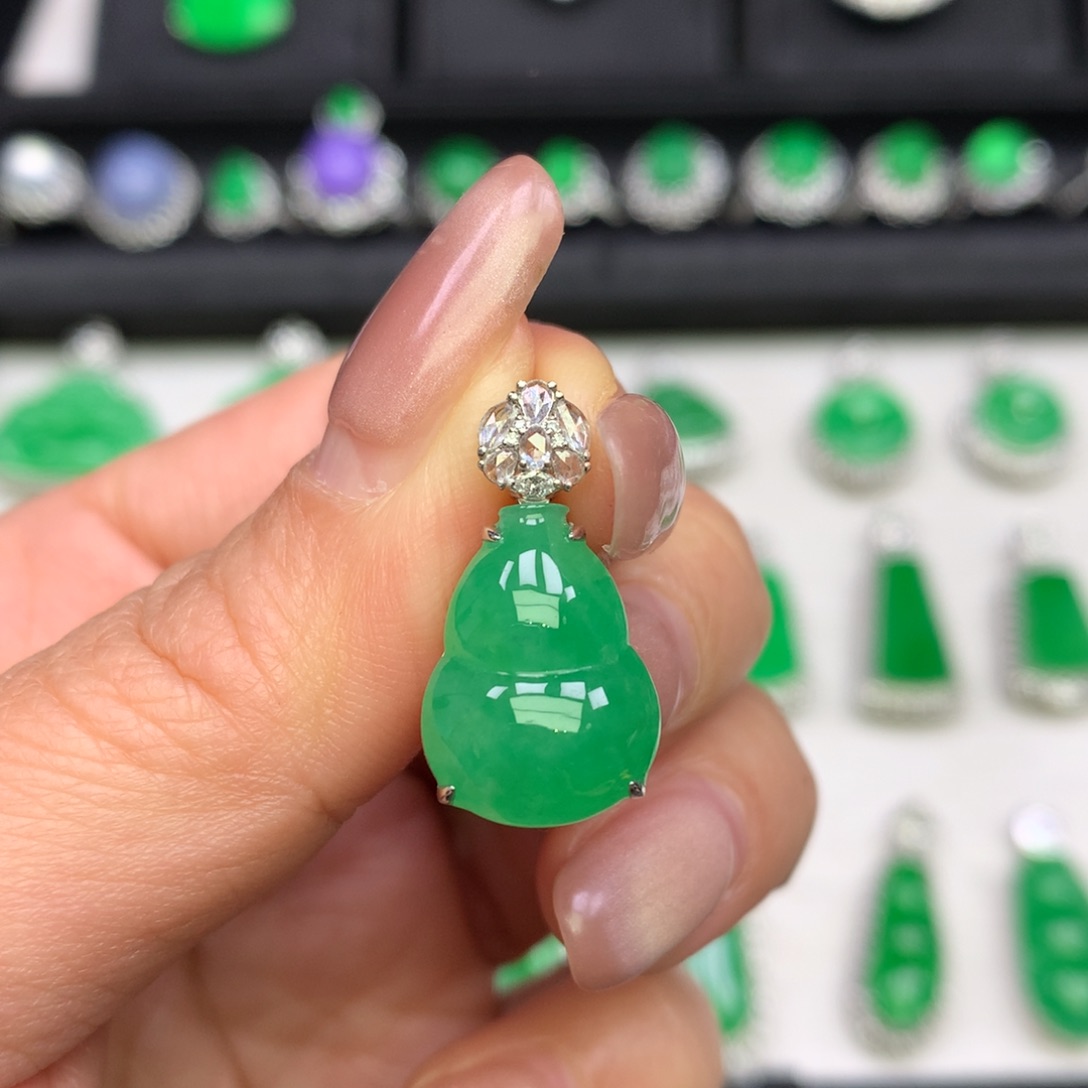 翡翠18K金镶嵌吊坠(不含链)