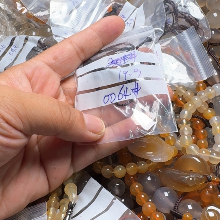 玛瑙/玉髓颈饰未镶嵌杨0064