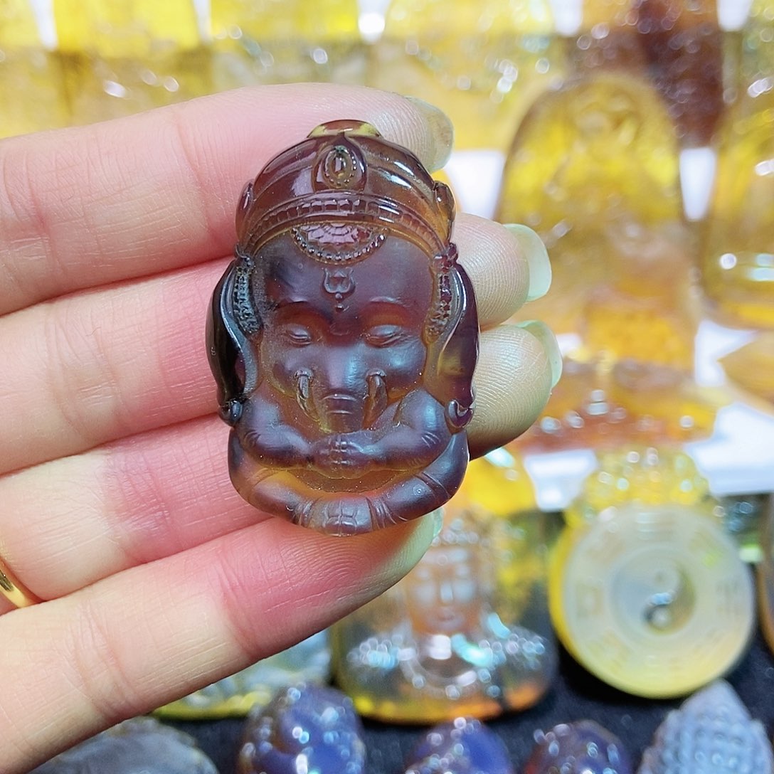 琥珀颈饰未镶嵌象神93