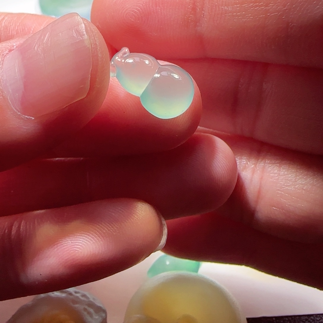 定制翡翠未镶嵌缅甸天然翡翠葫芦