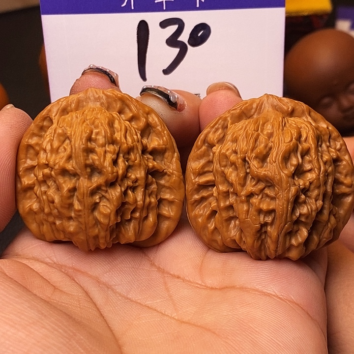 桃核吊坠四座楼42无刀痕s