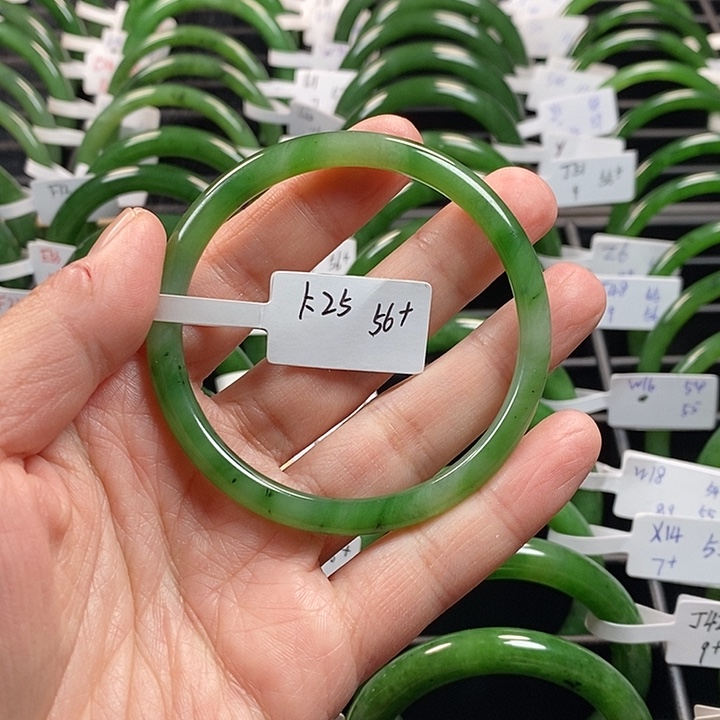 和田玉（碧玉）手镯未镶嵌