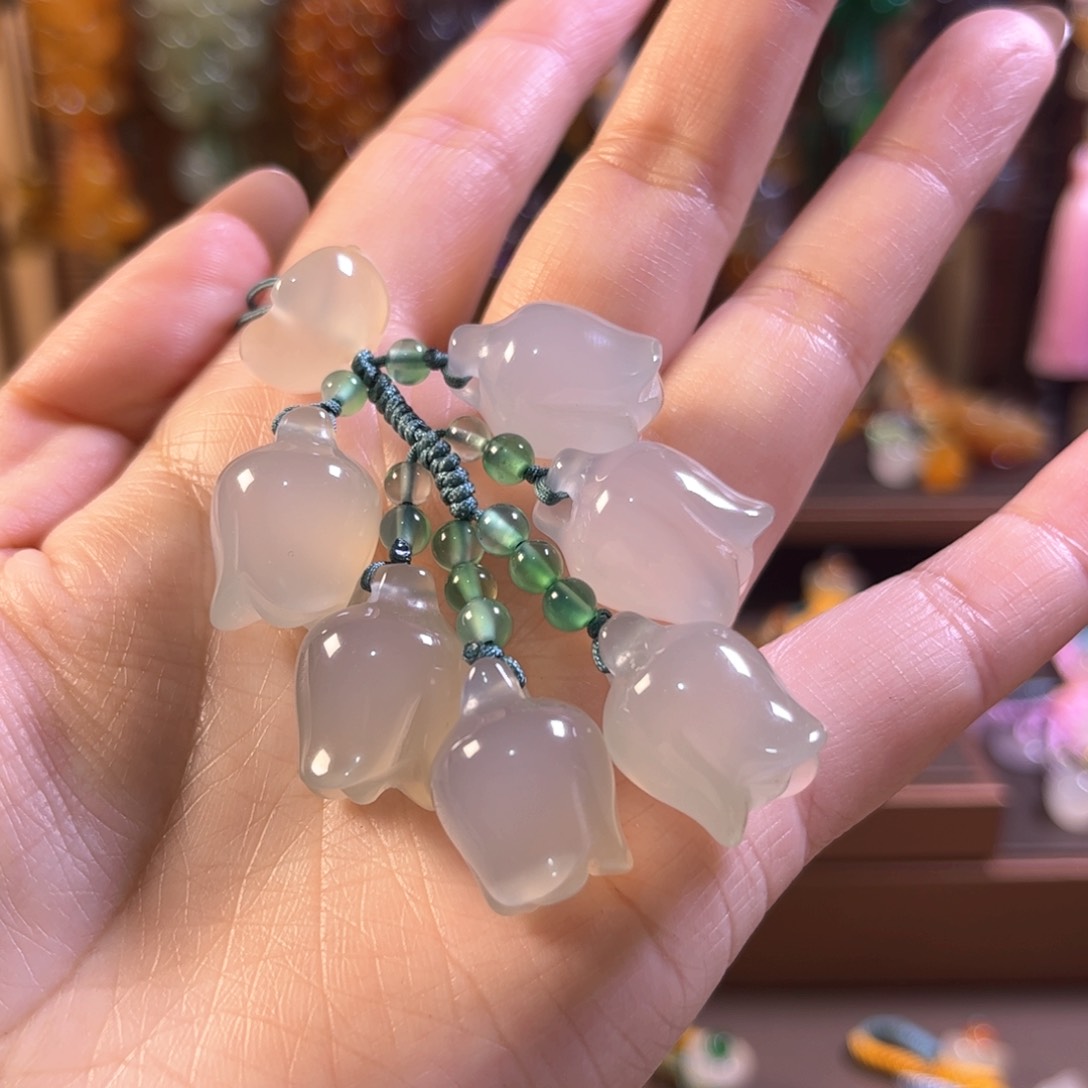 玛瑙/玉髓车挂未镶嵌铃兰花手机链包挂