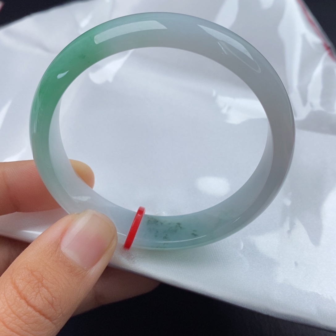 翡翠手镯未镶嵌5253圈