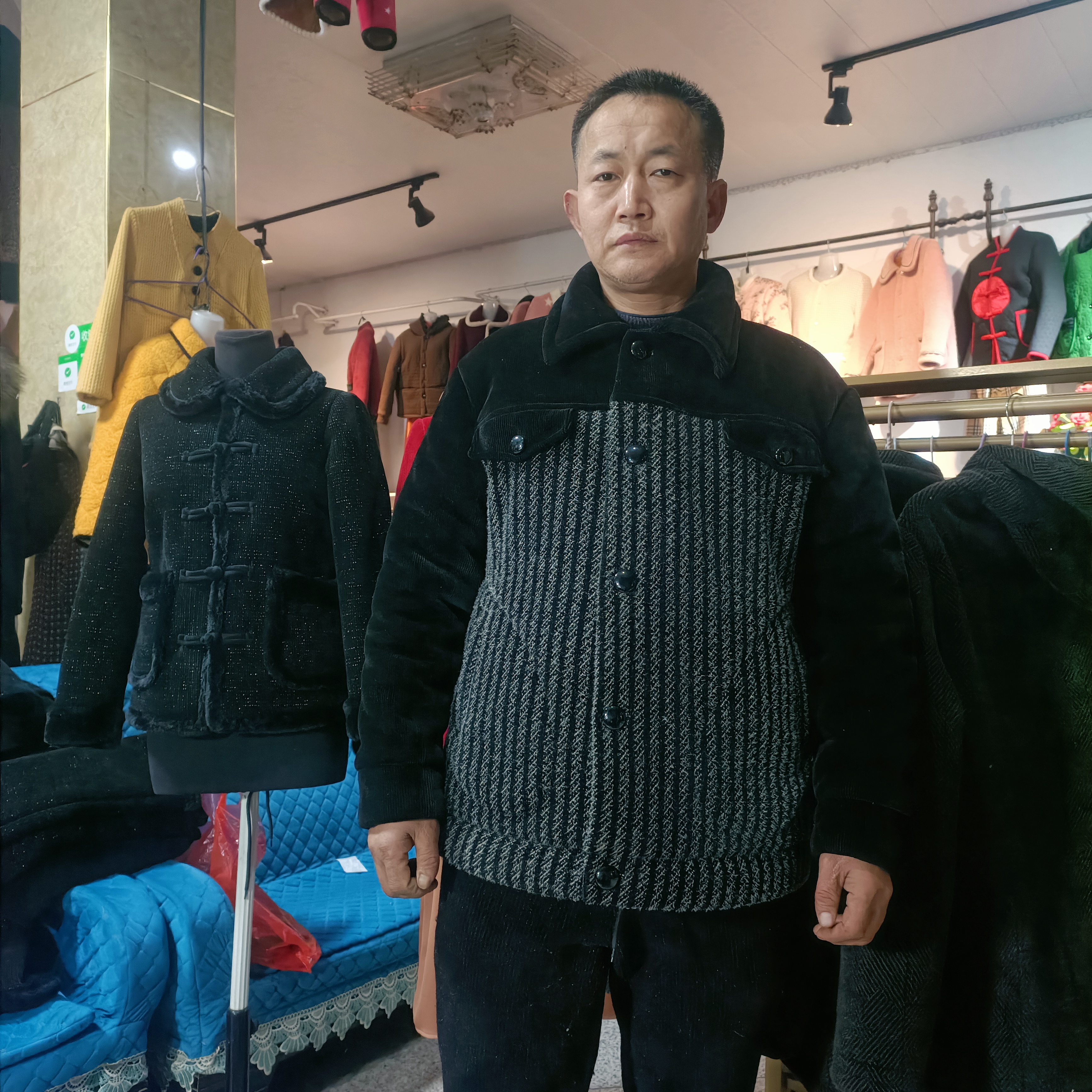 冬装拼接短款加绒休闲时尚翻领保暖冬季黑色