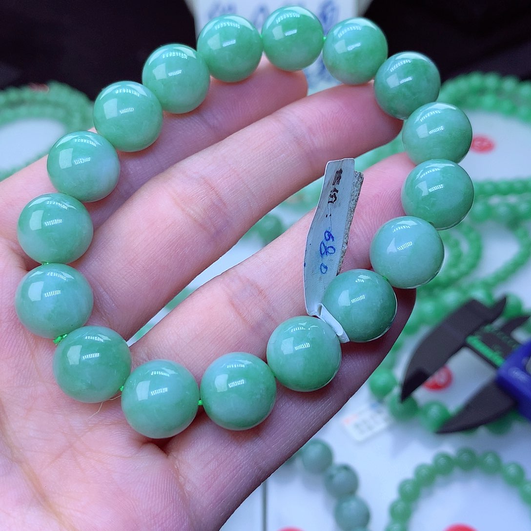 翡翠毛衣链未镶嵌