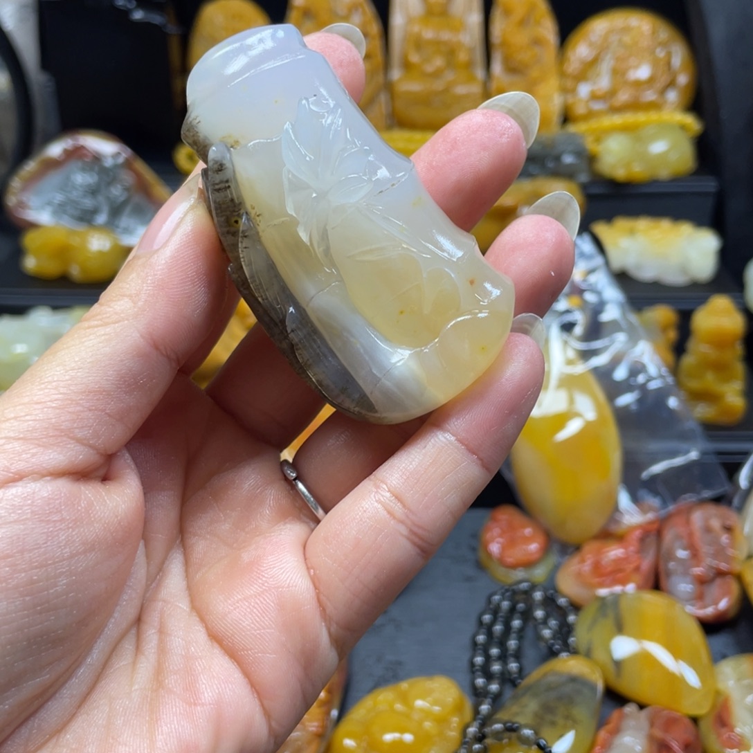 石***悟石英质玉（黄龙玉）未镶嵌吊坠(不含链)