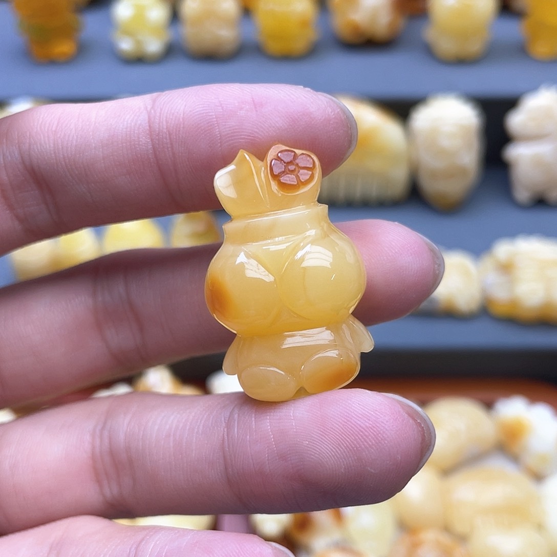 琥珀裸石未镶嵌蜜蜡