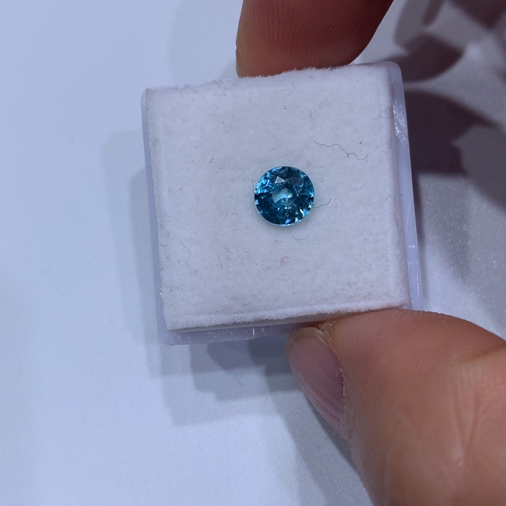 裸石天然锆石未镶嵌1.32克拉