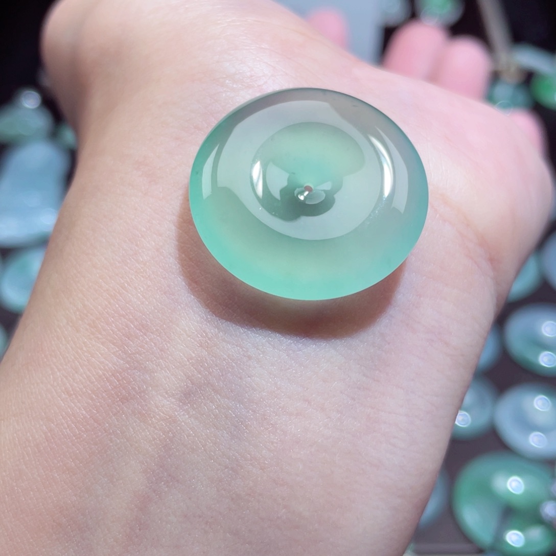 颈饰未镶嵌翡翠扣子