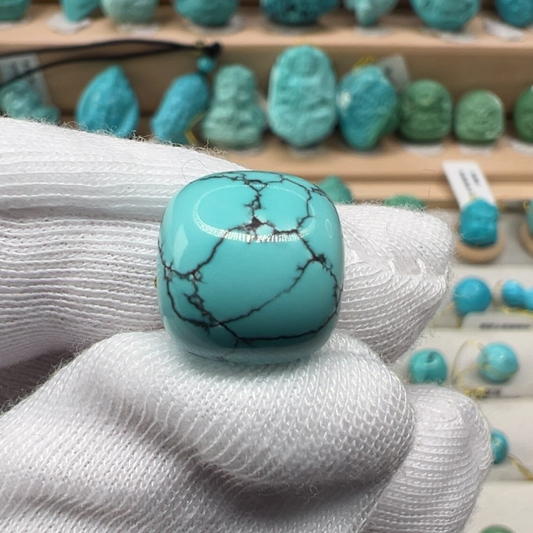 绿松石配饰未镶嵌