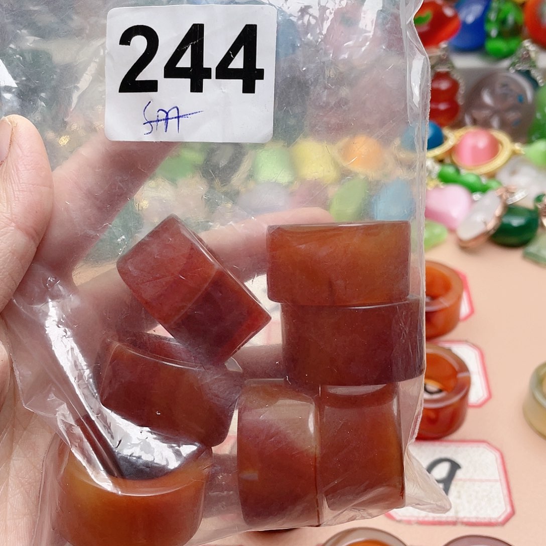 合金颈饰玛瑙/玉髓路**艺