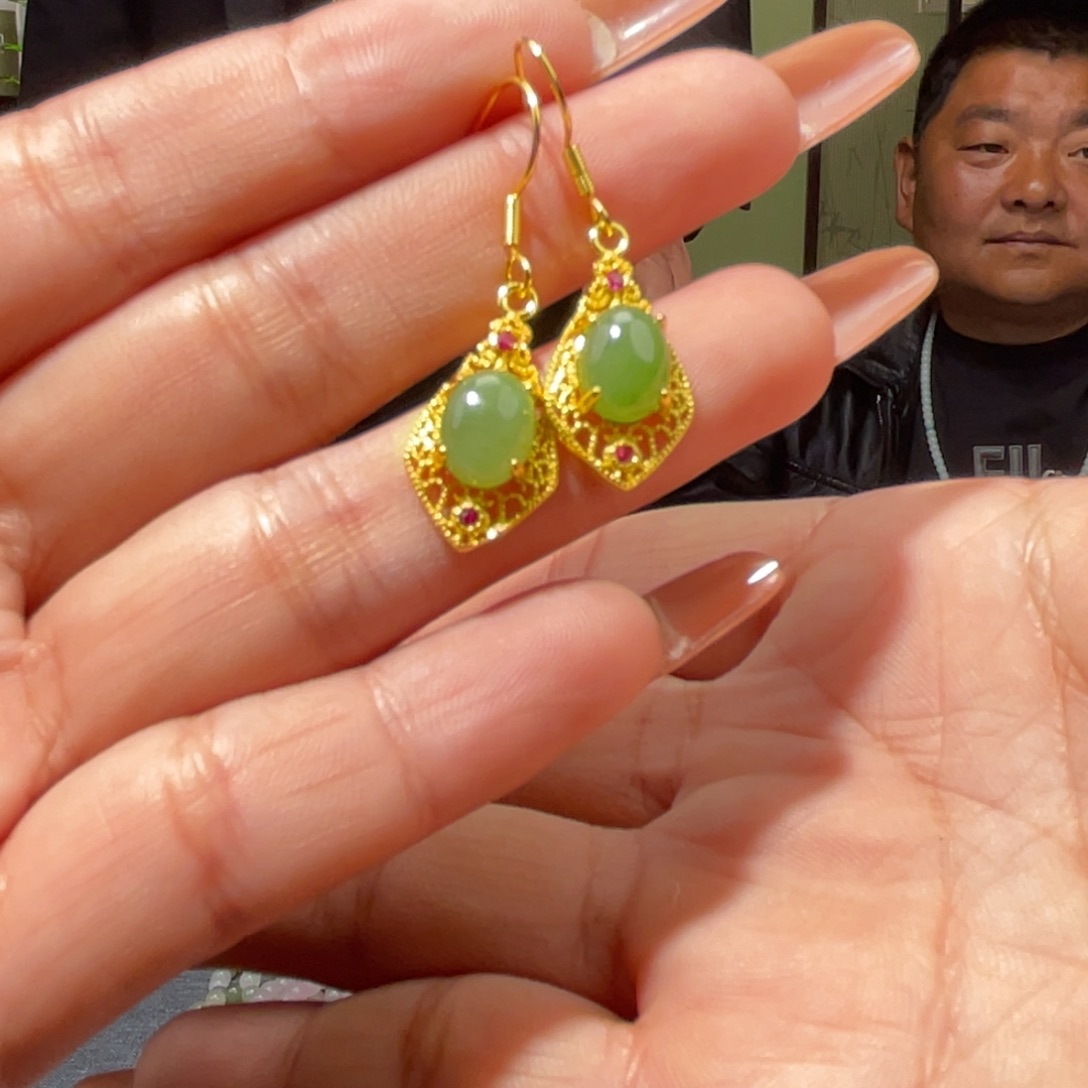 和田玉未镶嵌颈饰多样性发货，发其一