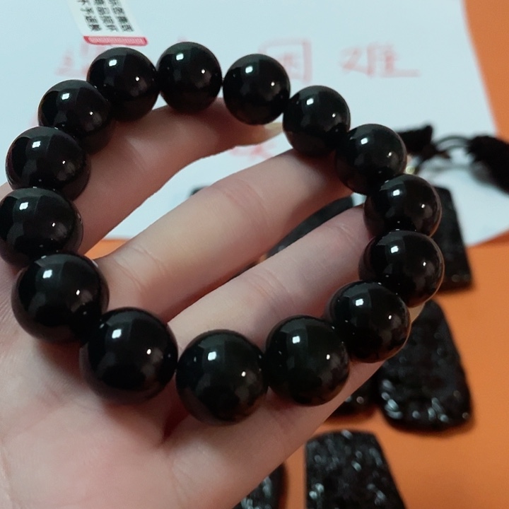 翡翠颈饰未镶嵌用****9