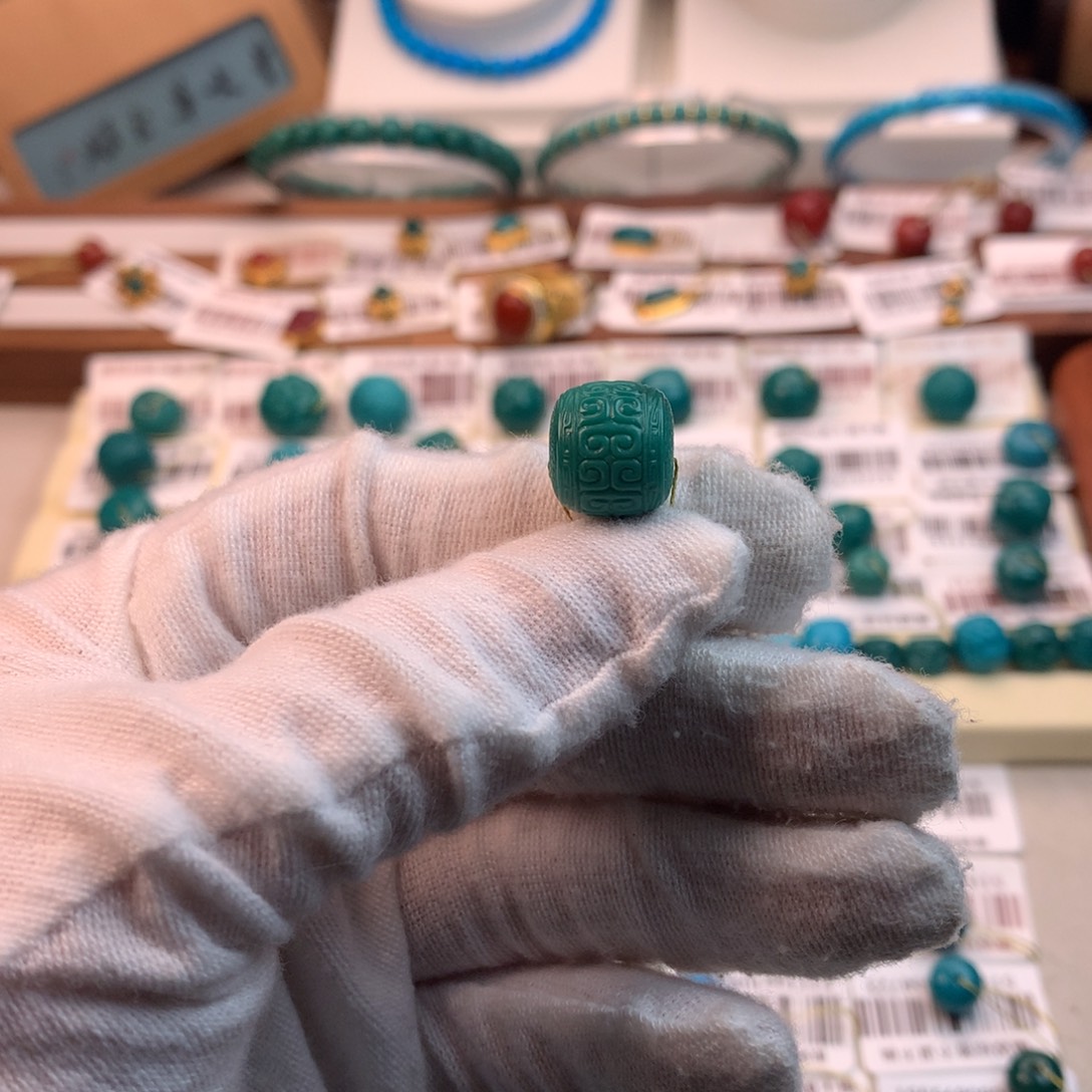 绿松石未镶嵌配饰凡