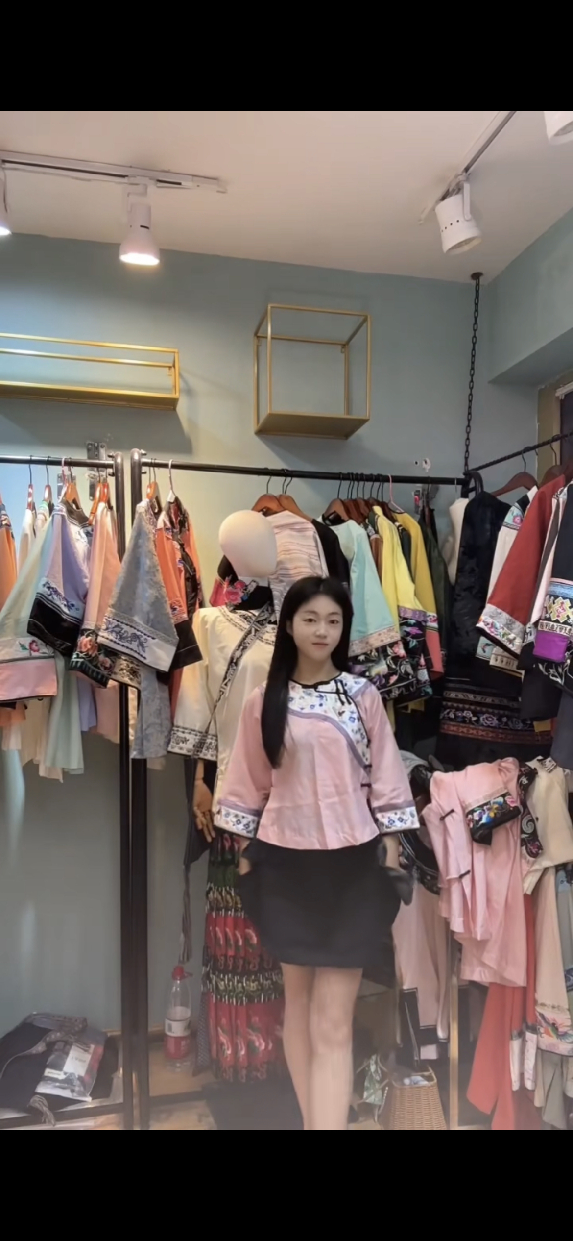 湘西苗服蓝色复古上衣传统