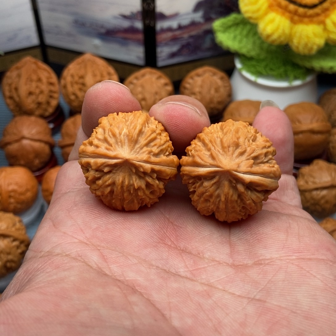 文玩核桃把件狮子头