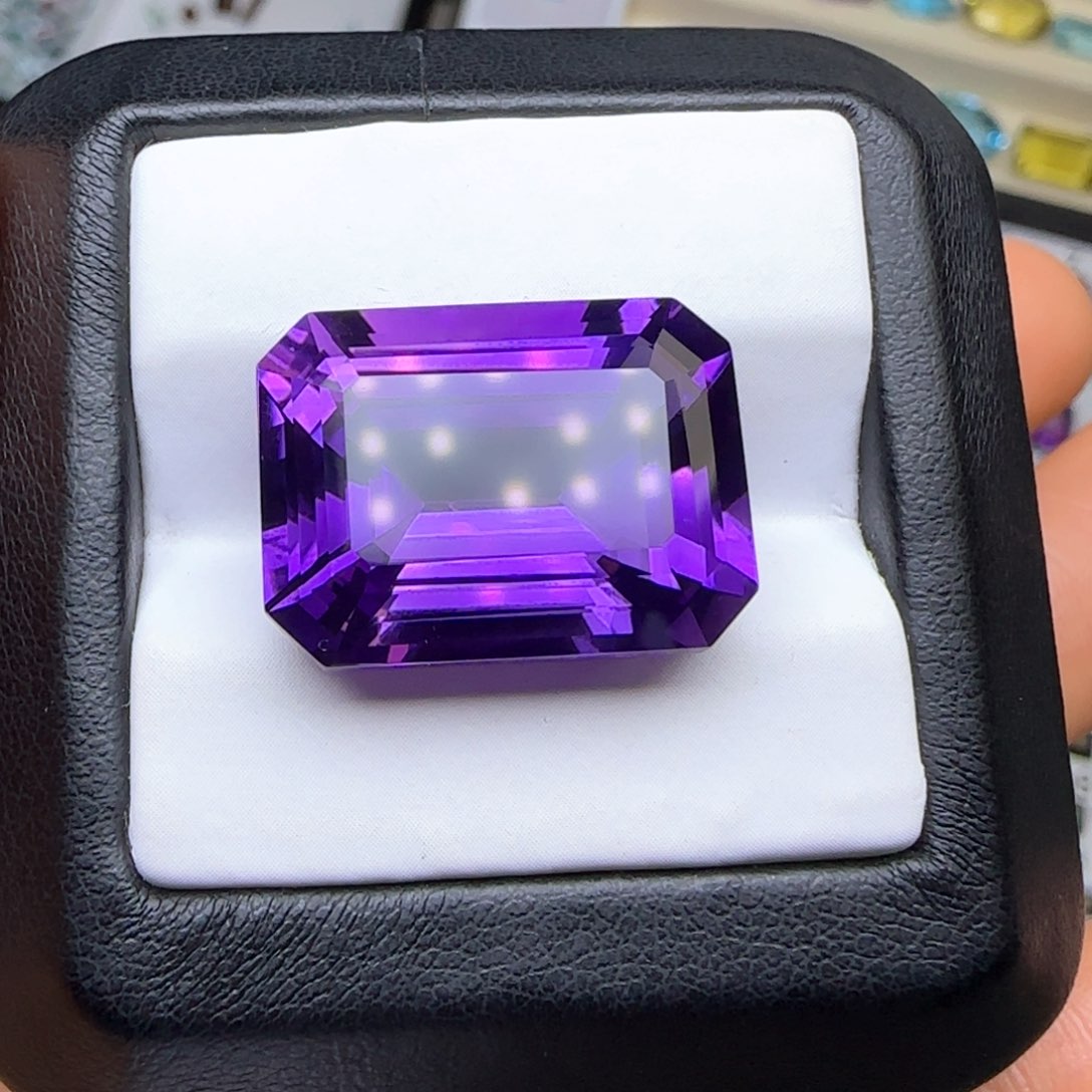 紫晶珠宝半成品未镶嵌天然无优化22.9克拉