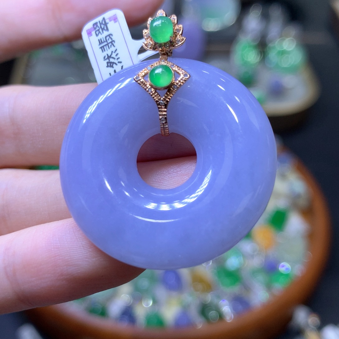 【闪购商品】翡翠颈饰18K金镶嵌翡翠吊坠项链