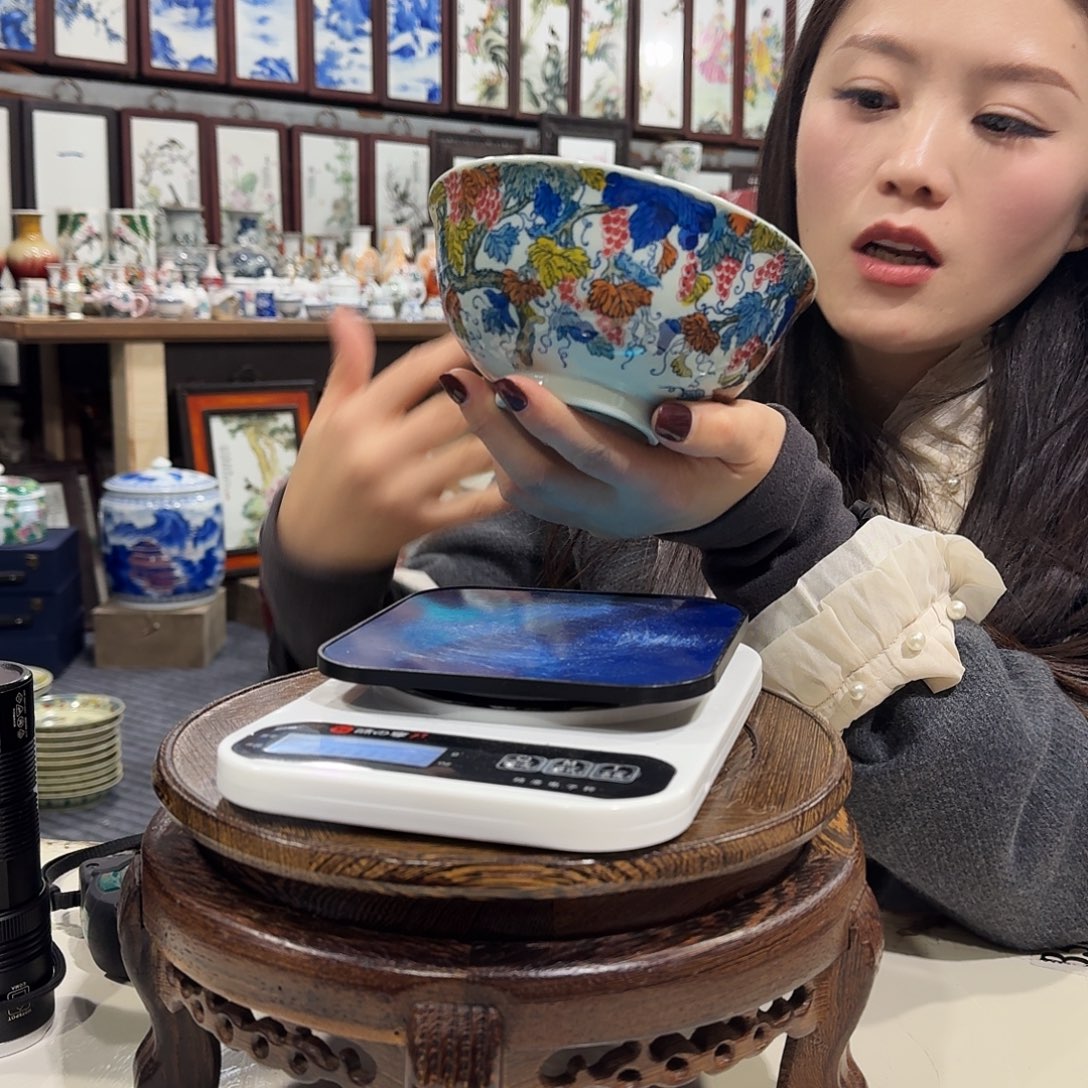 摆件瓷/////景德镇陶瓷瓷器。