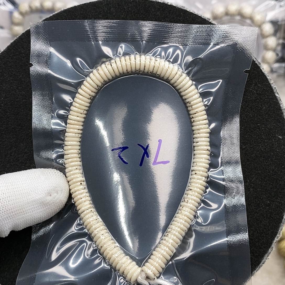 星月菩提吊坠半壁留白