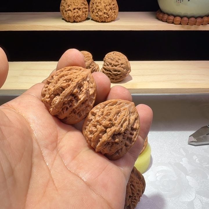 把件文玩核桃麦穗虎头
