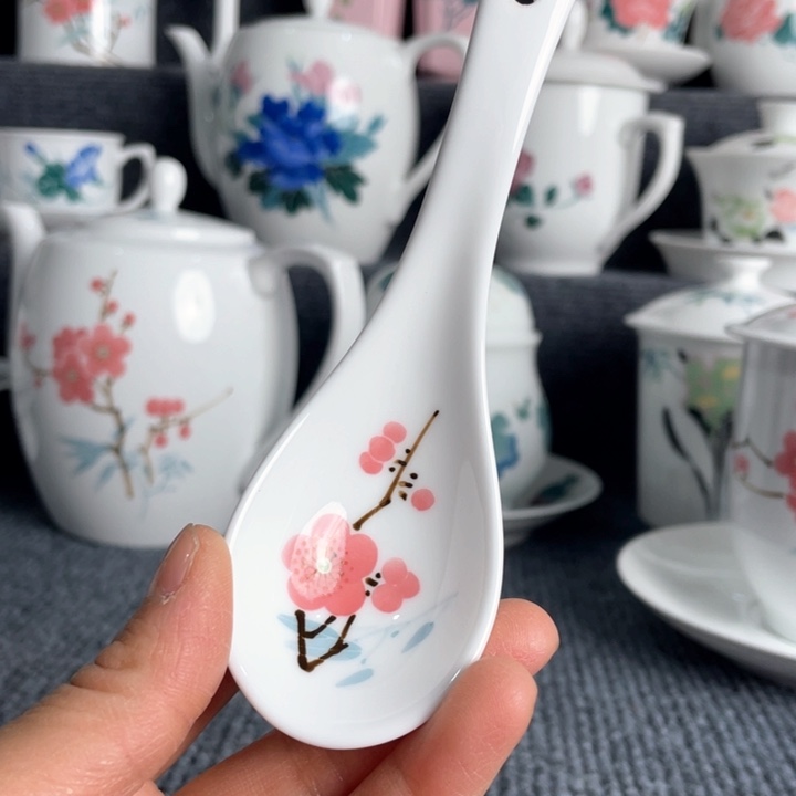 景德镇陶瓷小汤勺
