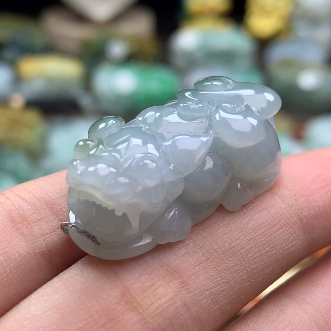 翡翠未镶嵌颈饰貔貅02