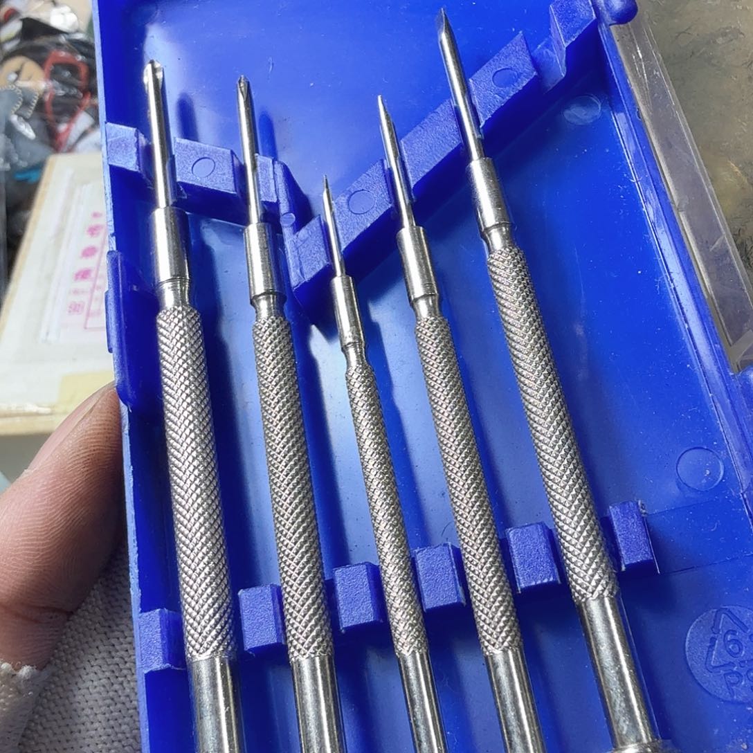 清***安中古商品，瑕疵品，不保好坏。385