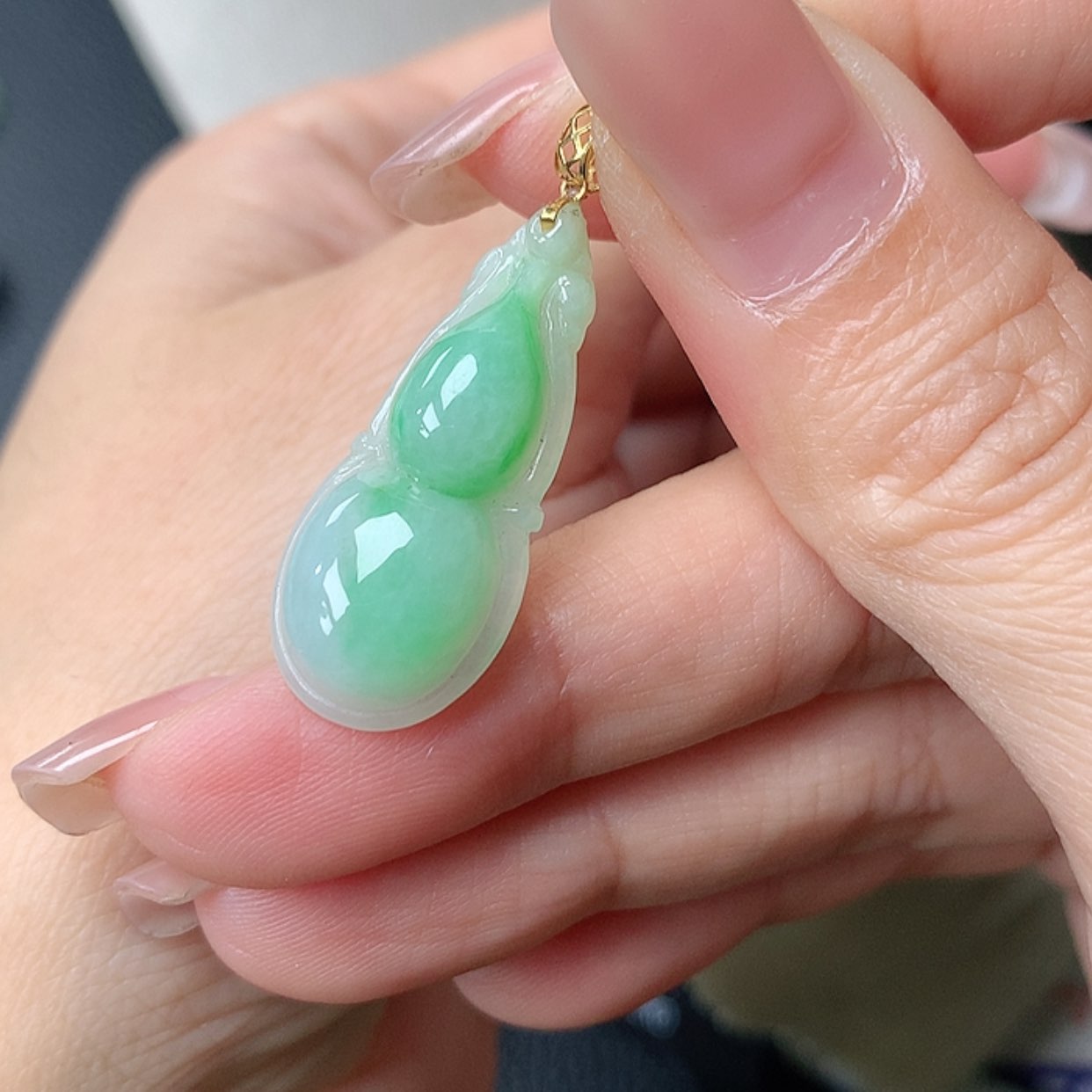 【闪购商品】翡翠吊坠(赠链)18K金镶嵌