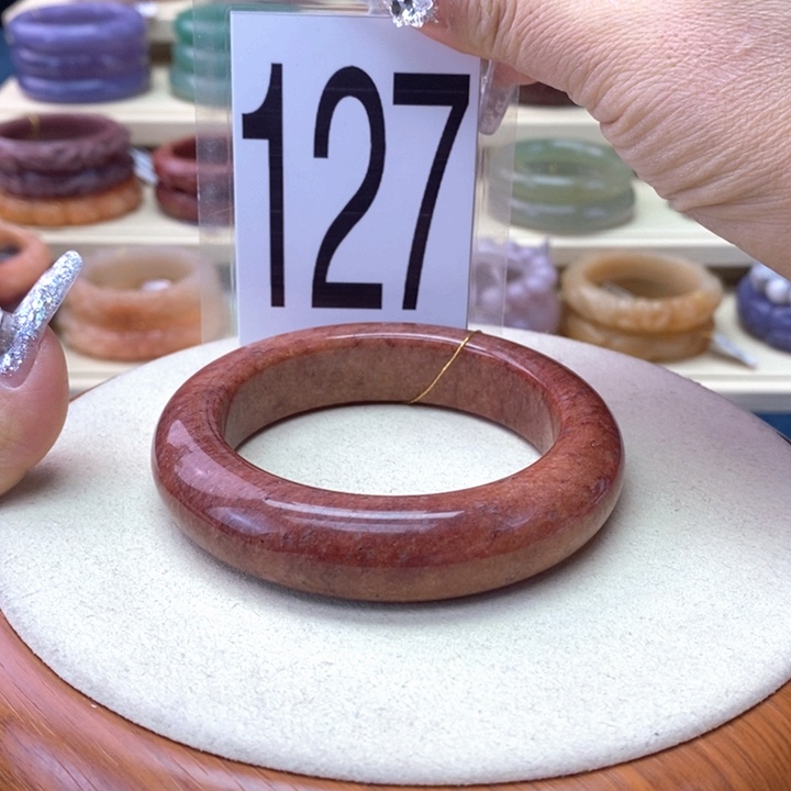 石英岩玉未镶嵌手镯61.7